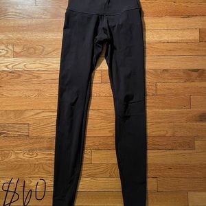 Lululemon wunderunder leggings 28”